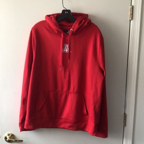 U of A Hoodie Size M GUC Red - Picture 1 of 4